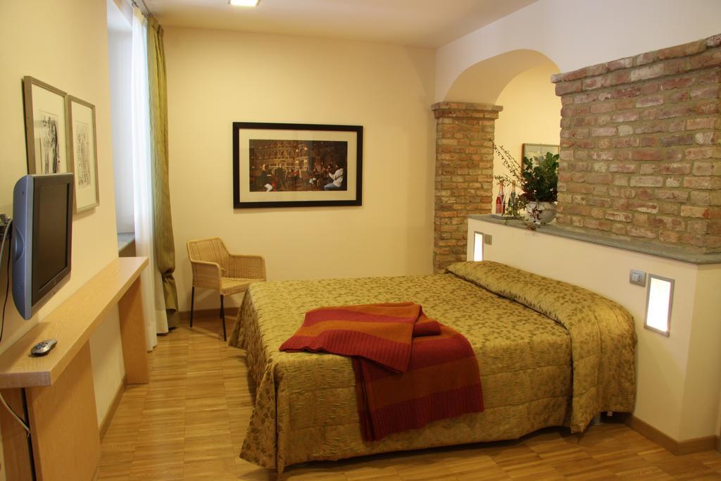 Locanda Dell'Arte Solonghello Bagian luar foto